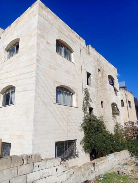 بيت مستقل فاخر للبيع في الذراع الغربي - 3