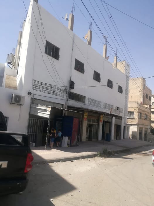 فرصة استثمارية نادرة: مجمع في القويسمة بعائد سنوي مميز