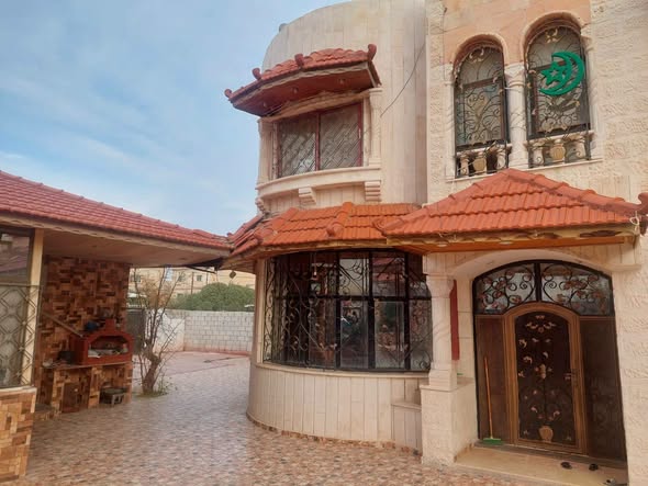 بيت للبيع في الصريح - فرصة استثمارية رائعة - 2