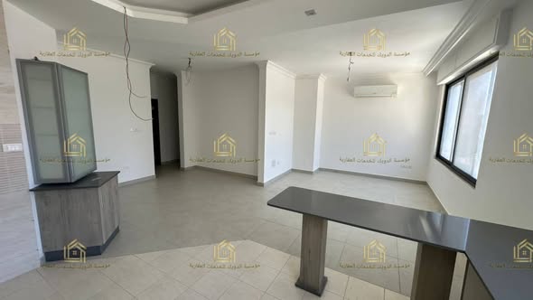 شقة فاخرة فارغة للإيجار في أم أذينة – 200م - 4