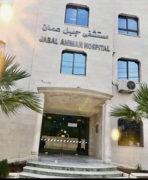 مكاتب مجهزة بالكامل للبيع في مجمع طبي مميز - عمان - 5