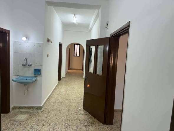 أرض سكنية للبيع في الموقر – فرصة استثمارية - 5