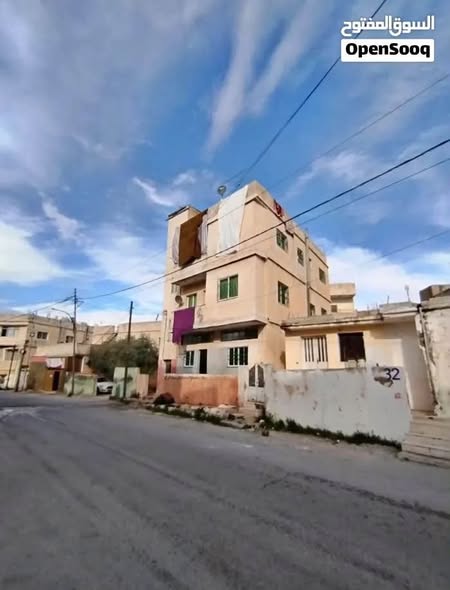 بناء سكني استثماري للبيع في الخندق - السلط
