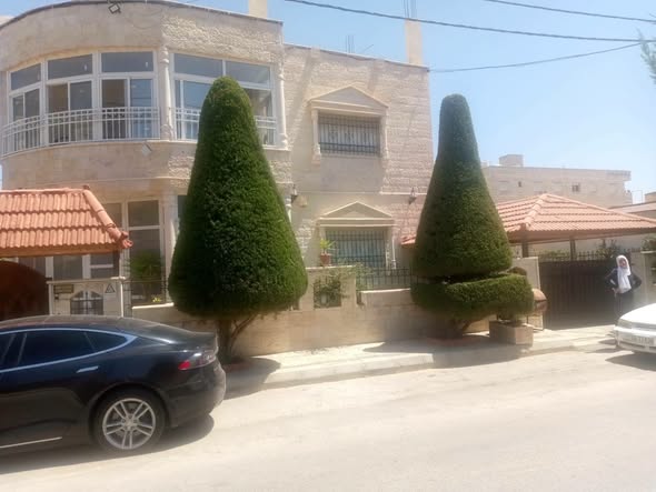 شقة مفروشة فاخرة للإيجار لطالبات فقط – إربد - 4