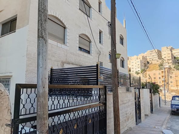 شقة أرضية مجددة بالكامل في ضاحية الاستقلال – استثمر الآن - 4