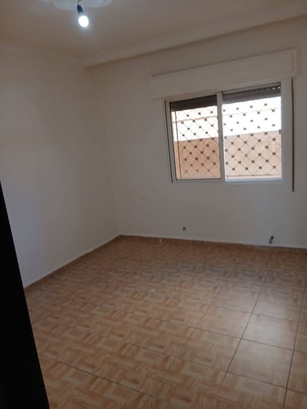 شقة للإيجار الفوري في المدينة الرياضية – 3 غرف نوم و3 حمامات - 4