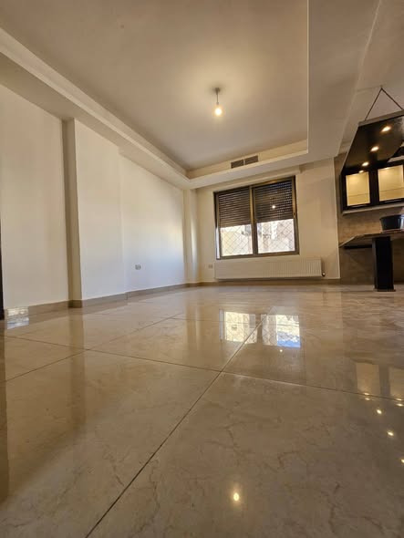 شقة فاخرة للإيجار في خلدا - سكن راقي ومخدوم بالكامل - 2