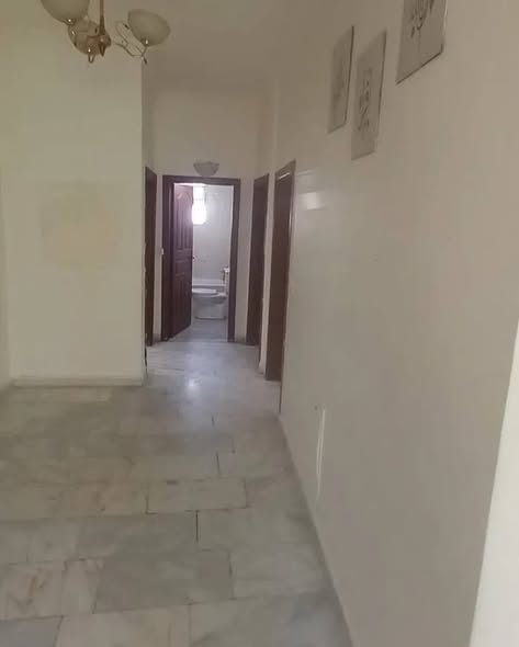 شقة مخدومة للإيجار قرب شارع الجامعة (الجامعة الأردنية) - 3
