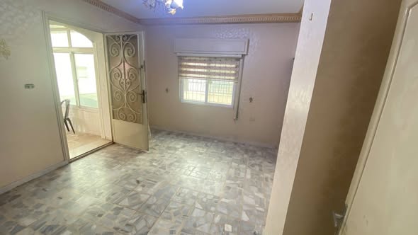 شقة فاخرة للبيع في ضاحية الأمير حسن - 2