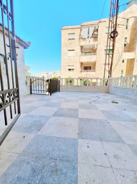 شقة للبيع في طبربور – سعر مغري! - 2