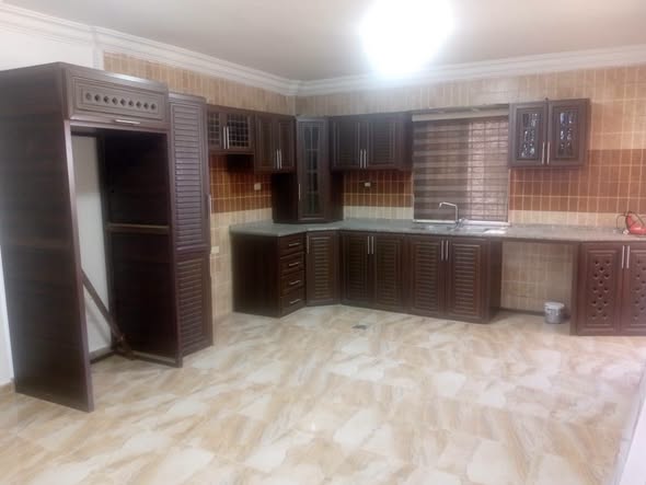 شقة مفروشة فاخرة للإيجار لطالبات فقط – إربد