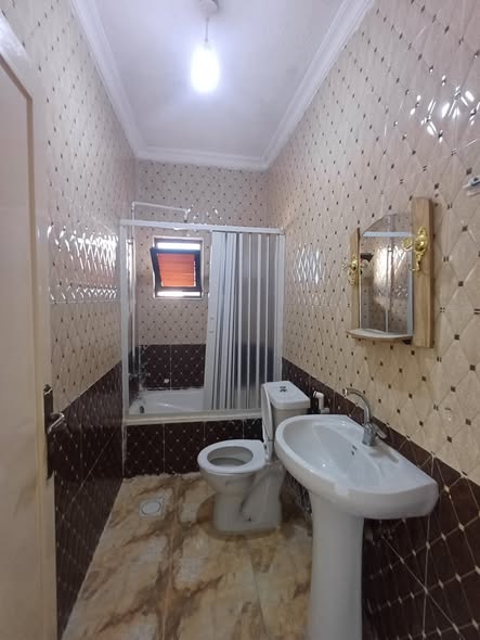 شقة حديثة استثمارية أو للسكن بسعر مغري - 33 ألف دينار - 4