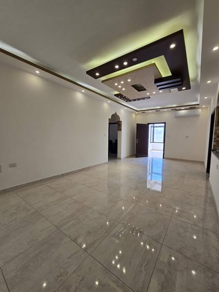 شقة فاخرة للإيجار في طبربور – 200م