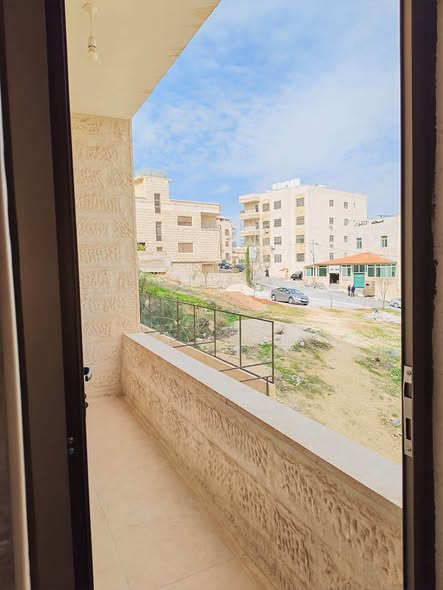 شقة أرضية للايجار في الجبيهة بسعر مغري