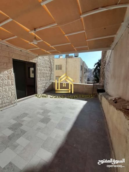شقة فاخرة للإيجار في أم السماق مع تراس