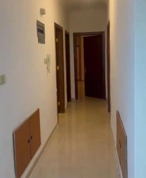 شقة فاخرة فارغة للإيجار في دير غبار - 5