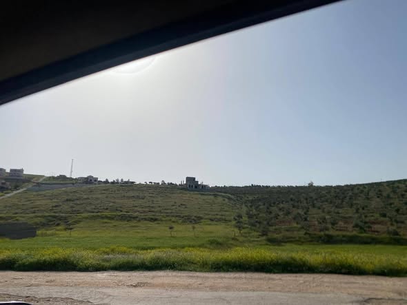 أرض للبيع في إربد بإطلالة رائعة