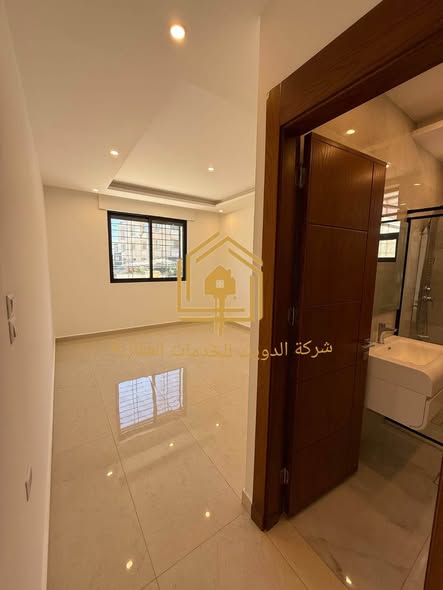 شقة ارضية جديدة فاخرة للايجار في عبدون - 2
