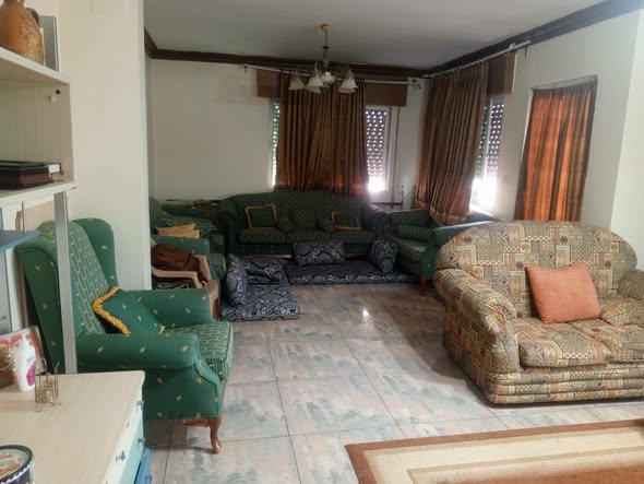 شقة فارغة للبيع في إربد قرب دوار صحارى
