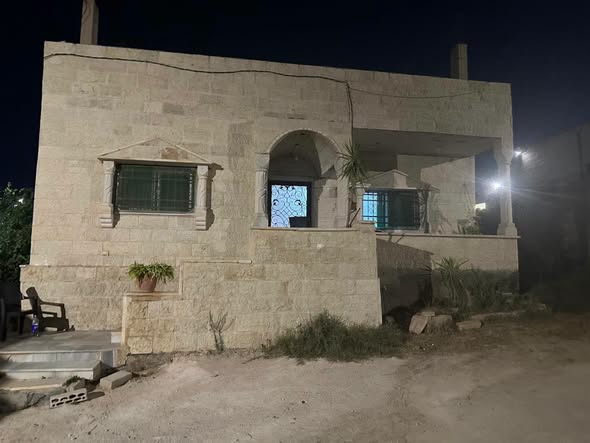 بيت مستقل للبيع في إربد, كفريوبا