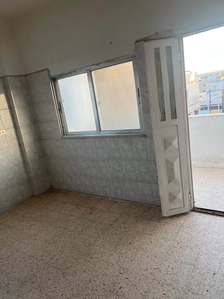 شقة مميزة للبيع في الزرقاء ابن سينا - 3