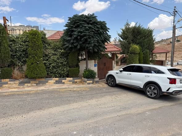 فيلا مستقلة فاخرة في شفا بدران - لقطة بسعر 220 ألف