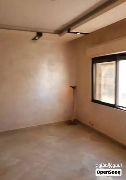 شقة عائلية فسيحة للإيجار في ضاحية الرشيد - 5