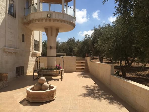 فيلا ومزرعة فاخرة خلف جامعة الزيتونة - فرصة لا تعوض - 4