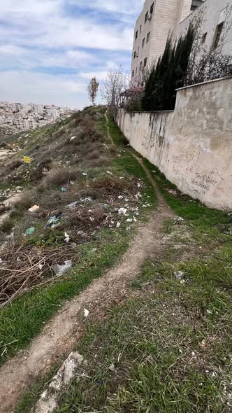 أرض فاخرة للبيع في ضاحية الرشيد - 3