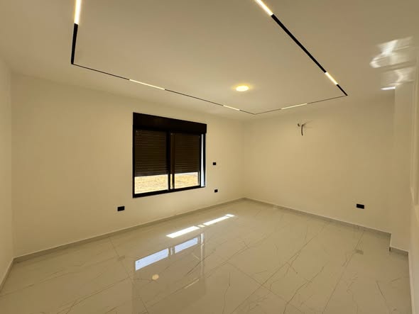 شقة فاخرة للبيع في البنيات 155م² - 4