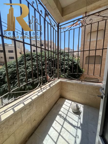 شقة مميزة للبيع في ضاحية الرشيد – فرصة استثمارية