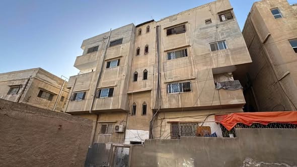 فرصة استثمارية ذهبية: شقق مميزة في الزرقاء, حي الحسين