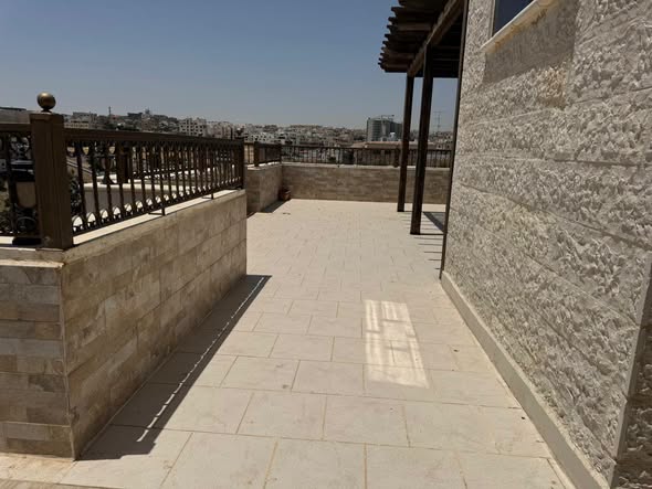 شقة روف فاخرة للإيجار في عبدون - 4