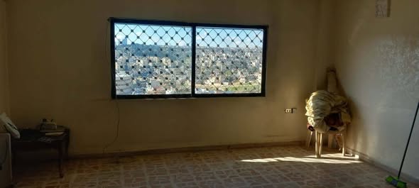شقة مشمسة بإطلالة رائعة للإيجار في جبل النصر - 5
