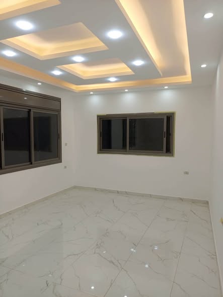 شقة فاخرة للبيع في شارع الاستقلال - طابق ثاني مع سطح خاص - 3