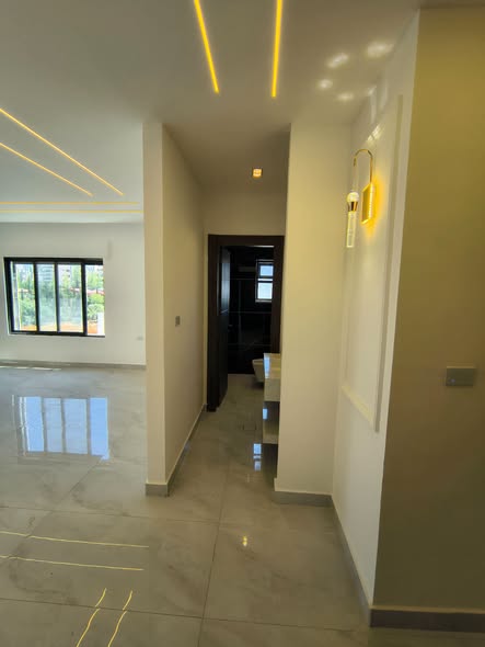مشروع سكني فاخر 7 نجوم في خلدا