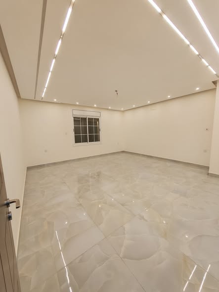شقة فاخرة للبيع في العقبة - النخيل - 4