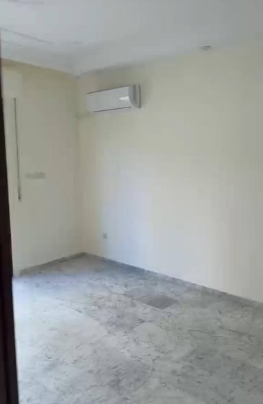 شقة فاخرة فارغة للإيجار في دير غبار - 3