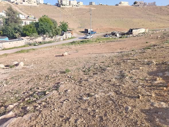 فرصة استثمارية: أرض سكنية مميزة للبيع في الزرقاء - جريبا - 4