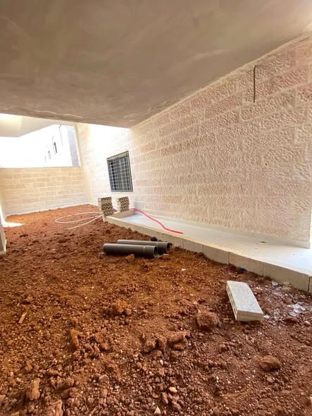 شقة فاخرة للبيع في طبربور مع ترس واسع - 2
