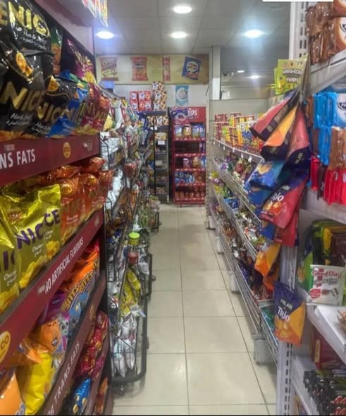 سوبر ماركت تجاري فاخر للبيع في مرج الحمام - 3