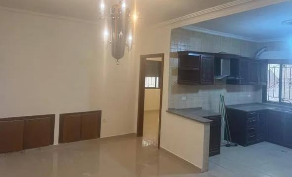 شقة مميزة في الجبيهة - طابق تسوية مع حديقة - 5