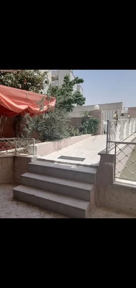 شقة فاخرة للبيع في أم السماق - إطلالات مكشوفة من جميع الجهات - 3