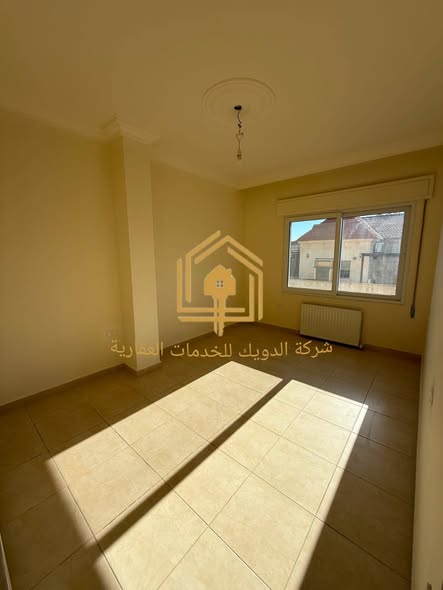 شقة فارغة للإيجار في الكرسي - 190م مع مصعد - 3