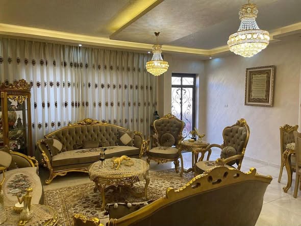 منزل فاخر للإيجار - الميسة، عمان (بعد جسر دبابنة)