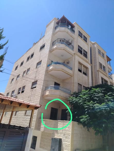 شقة أرضية واسعة للإيجار في طبربور