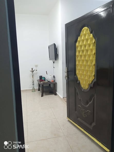 مزرعة فاخرة للبيع في عين والمعمرية مع مسبح وكرفانات - 3