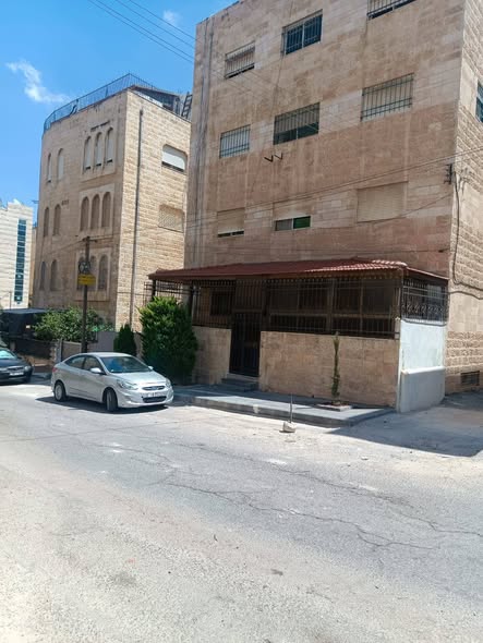 شقة فاخرة للبيع في ضاحية الأمير حسن