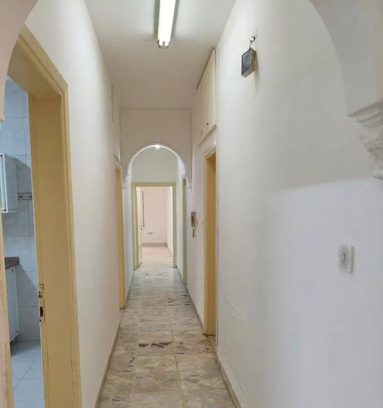 شقة فارغة راقية للإيجار في الجاردنز - 2