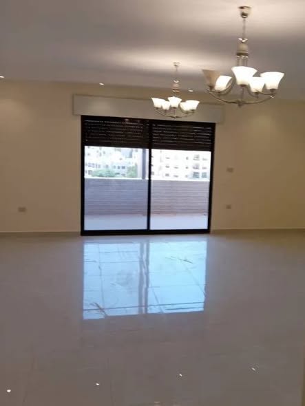 روف فاخر للإيجار في رابية عمان - 4